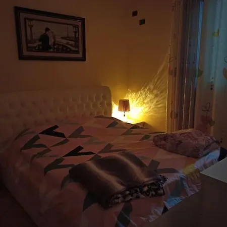 Cozy 1-bedroom Unit In Διαμέρισμα